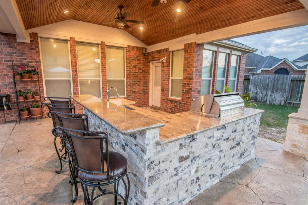 outdoor kitchen