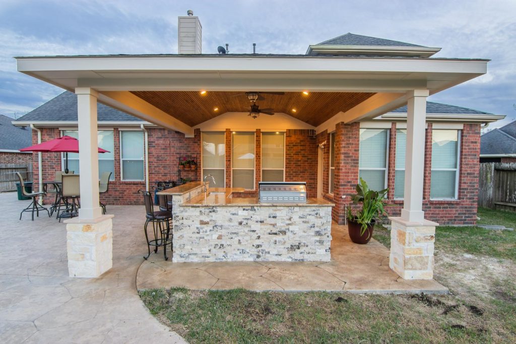 outdoor kitchen