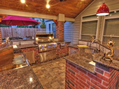 Outdoor Kitchen