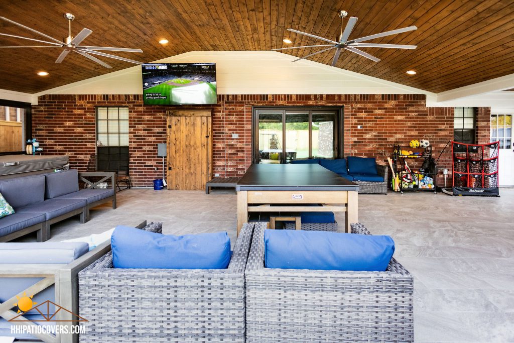 Enclosed Gable-style patio cover in Cypress, Texas. Inside View.